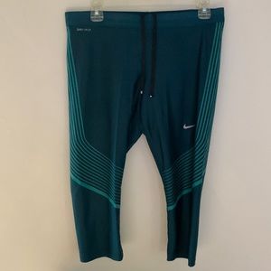 NIKE crops